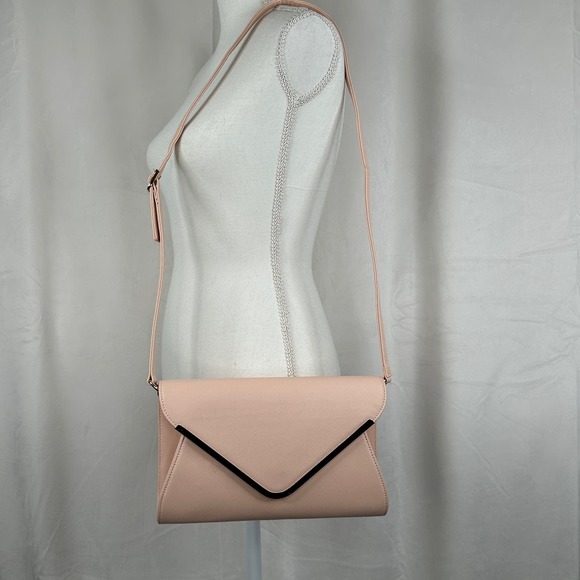 Ilishop // Pink Crossbody Purse - Picture 3 of 11